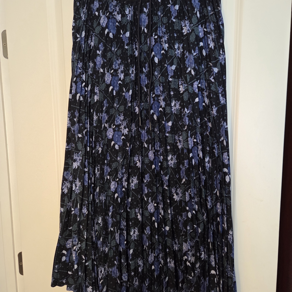 Woolrich Womens Pleated Floral Skirt Sz M Preloved